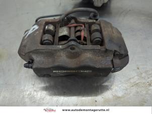 O205613 Gebruikte remklauw (tang) rechts-achter Porsche Cayenne