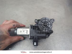O205647 Gebruikte raammotor portier Seat Ibiza