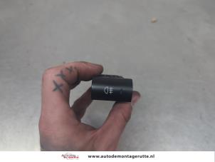 O205689 Gebruikte mistlamp schakelaar Kia Picanto