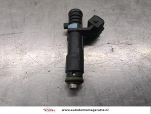 O205602 Gebruikte injector (benzine injectie) Chevrolet Spark
