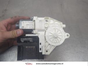 O205747 Gebruikte motor electrisch raam Volkswagen Golf