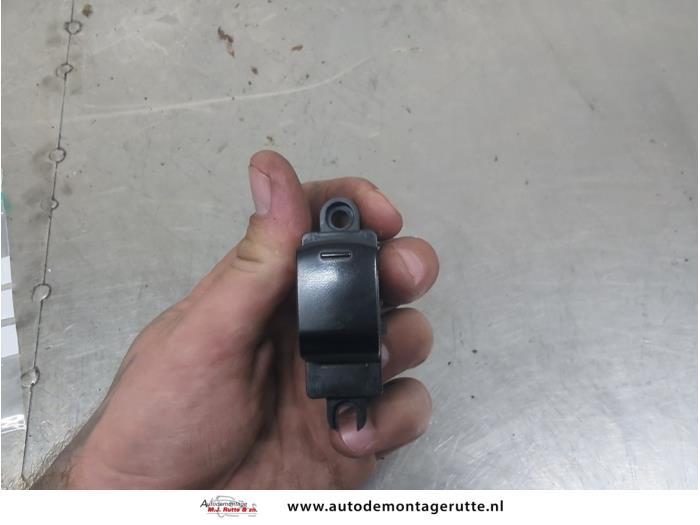Gebruikte Raam schakelaar elektrisch Nissan Micra O205766