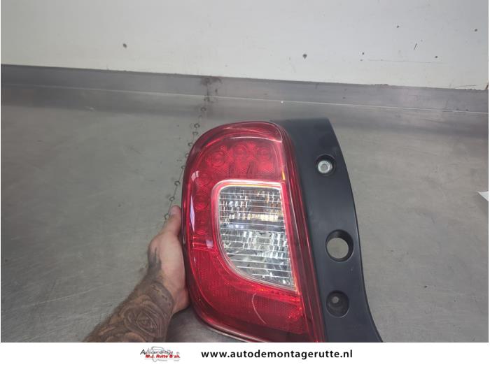 Gebruikte Achterlicht links Nissan Micra O205783