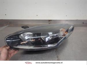O205799 Gebruikte koplamp links Renault Megane