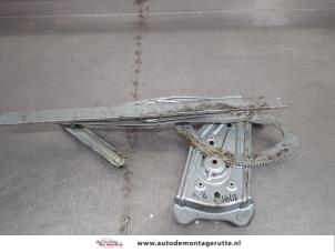 O205806 Gebruikte raammechaniek 4deurs rechts-voor Renault Megane