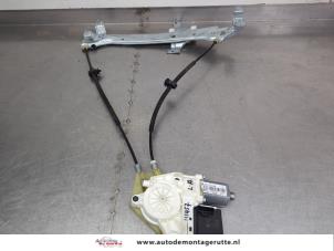 O205808 Gebruikte ruitmechaniek 4deurs links-achter Renault Megane