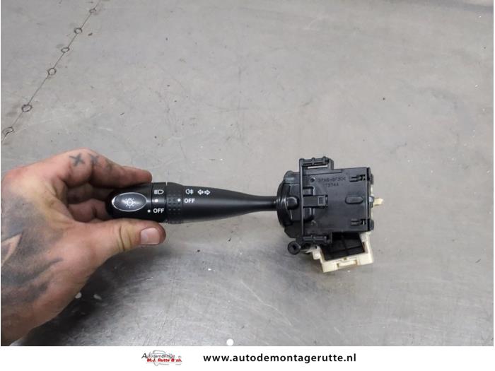 Gebruikte Licht Schakelaar Suzuki Swift O205811