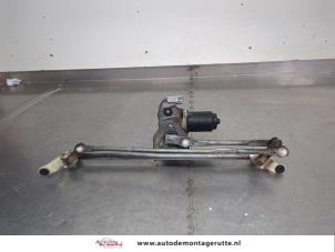 O205812 Gebruikte ruitenwismotor+mechaniek Suzuki Swift