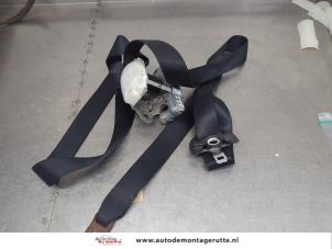 O205822 Gebruikte veiligheidsgordel rechts-voor Citroen C1