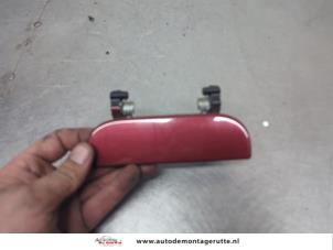 O205845 Gebruikte deurgreep 4deurs links-achter Daihatsu Trevis