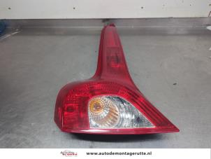O205850 Gebruikte achterlicht links Volvo C30