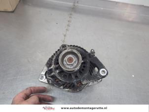 O205853 Gebruikte alternator Mazda 2
