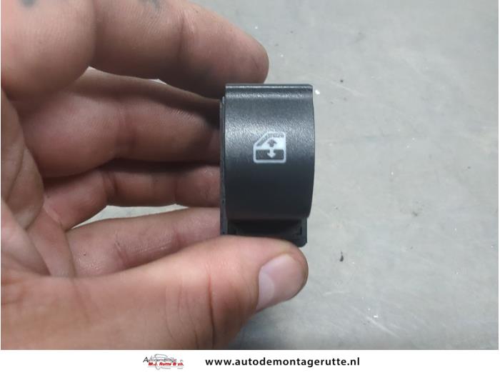 Gebruikte Elektrisch Raam Schakelaar Fiat Fiorino O205864