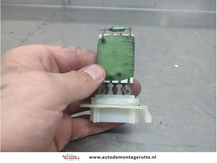 Gebruikte Kachel Weerstand Mercedes B-Klasse O205901