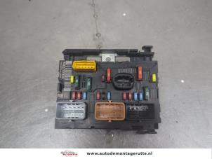 O205943 Gebruikte zekeringkast Citroen C2