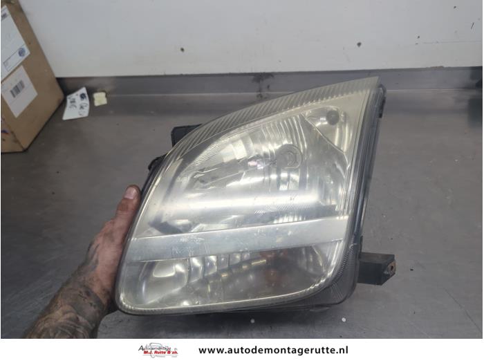 Gebruikte Koplamp links Suzuki Ignis O205946
