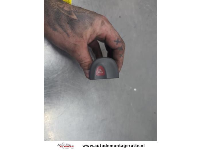 Gebruikte Gevarenlicht Schakelaar Renault Megane Scenic O205949
