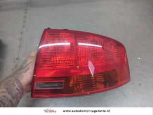 O205967 Gebruikte achterlicht rechts Audi A4
