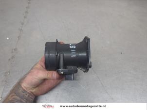 O205973 Gebruikte luchthoeveelheidsmeter Volkswagen Golf
