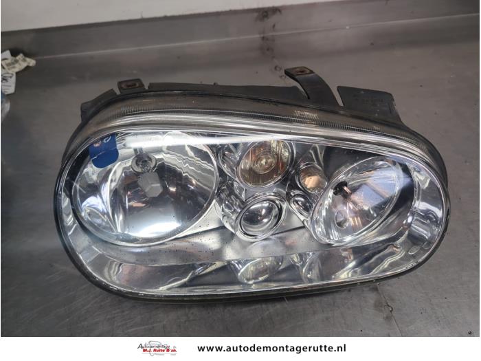 Gebruikte Rechter Koplamp Volkswagen Golf O205975