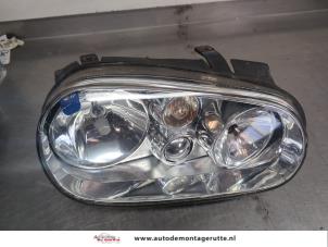 O205975 Gebruikte koplamp rechts Volkswagen Golf