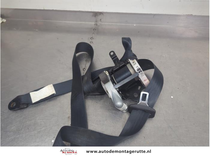 Gebruikte Veiligheidsgordel links-voor Suzuki Alto O205995