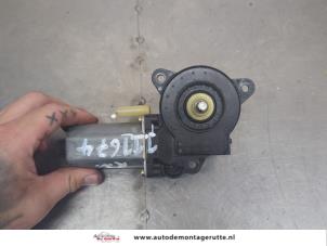 O206002 Gebruikte raammotor portier Ford Fiesta