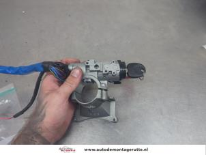 O206015 Gebruikte kontaktslot+sleutel Hyundai Atos