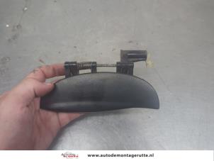 O206017 Gebruikte portiergreep 4deurs links-voor Hyundai Atos