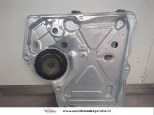 O206035 Gebruikte raammechaniek 2deurs rechts-voor Volkswagen Transporter