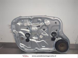 O206037 Gebruikte ruitmechaniek 4deurs links-voor Kia Ceed