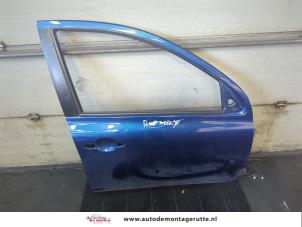 O206053 Gebruikte deur 4deurs rechts-voor Nissan Micra