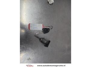 O206067 Gebruikte cilinderslot portier links Volkswagen Polo