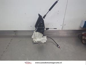 O206086 Gebruikte deurslot mechaniek 4deurs links-achter Mercedes B-Klasse