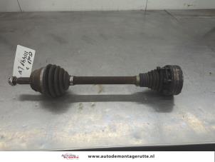 O206109 Gebruikte cardanas links-voor (vwa) Volkswagen Golf