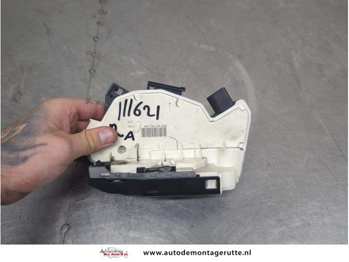Gebruikte Deurslot Mechaniek 4Deurs links-achter Seat Mii O206116