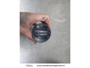 O206129 Gebruikte licht schakelaar Seat Mii