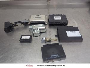 O206169 Gebruikte contactslot + computer Porsche Cayenne