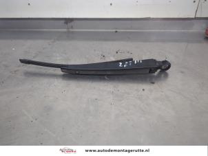 O206183 Gebruikte ruitenwisserarm achter Volkswagen Golf