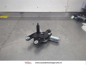 O206192 Gebruikte motor ruitenwisser achter Volkswagen Golf