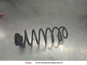 O206203 Gebruikte veerschroef achter Seat Ibiza