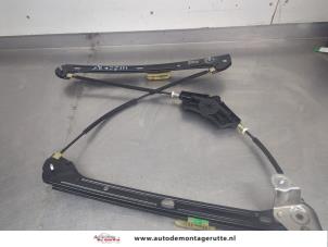 O206213 Gebruikte raammechaniek 4deurs rechts-voor Volkswagen Golf