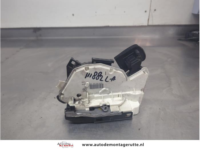 Gebruikte Deurslot Mechaniek 4Deurs links-achter Volkswagen Golf O206223