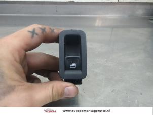 O206226 Gebruikte raam schakelaar elektrisch Volkswagen Golf