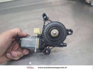 O206228 Gebruikte motor electrisch raam Volkswagen Golf