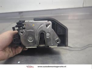 O206235 Gebruikte deurslot mechaniek 4deurs links-achter BMW X3