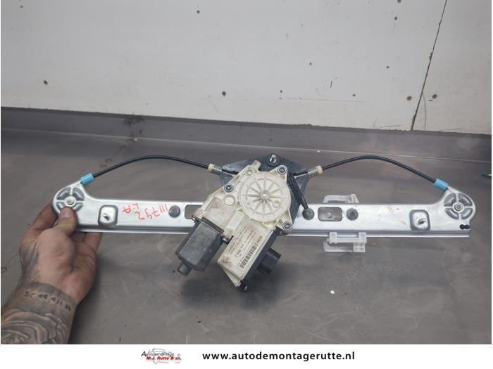 Gebruikte Raammechaniek 4Deurs links-achter BMW X3 O206247