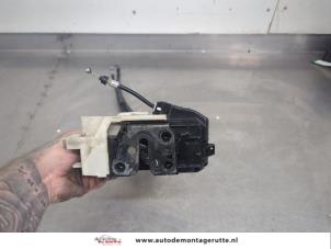 O206293 Gebruikte deurslot mechaniek 4deurs rechts-voor Hyundai I30
