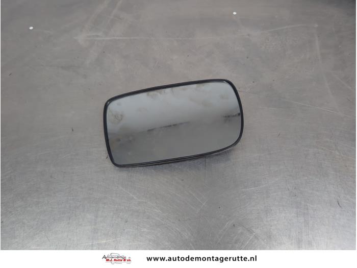 Gebruikte Spiegelglas links Toyota Yaris O206302