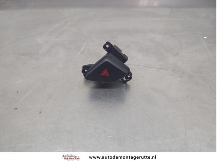 Gebruikte Gevarenlicht Schakelaar Hyundai I30 O206322